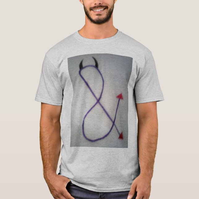T-shirt andpersand (Frente)