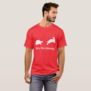 T-shirt Aprecie o momento. Edição vermelha