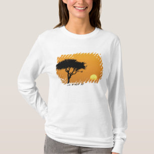 T-shirt Árvore única de Acácia silhuetada ao nascer do sol