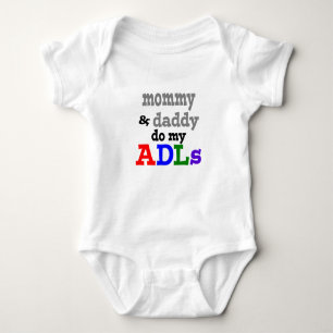 T-shirt as mamães & o pai fazem meu bodysuit dos adls OT