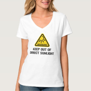 T-shirt AVISO - mantenha fora da luz solar direta
