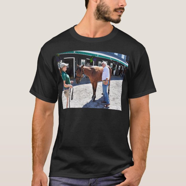 T-shirt Baffert que verifica sob a capa (Frente)