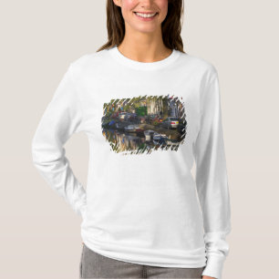 T-shirt Barcos e edifícios ao longo da cintura do canal,