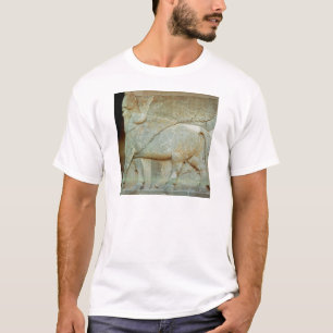 T-shirt Bas-alivio de um touro antropomórfico
