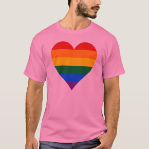 T-shirt básico do coração do orgulho de LGBT