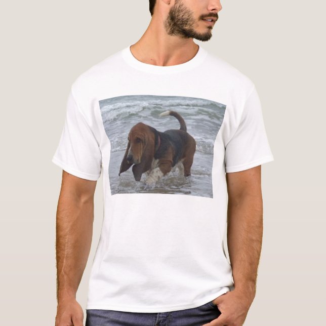 T-shirt Basset Hound no mar (Frente)