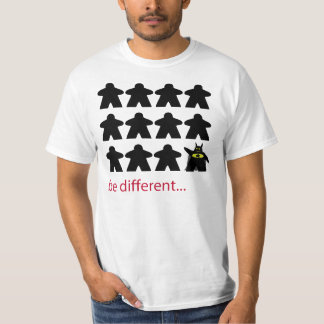 T-shirt Batmeeple different -