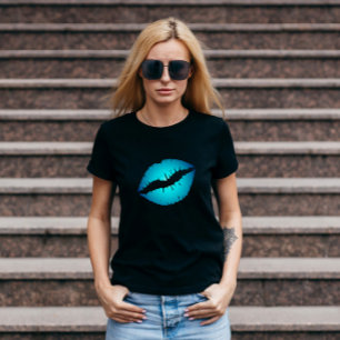 T-shirt Batom Beijo Azul Água Ombre