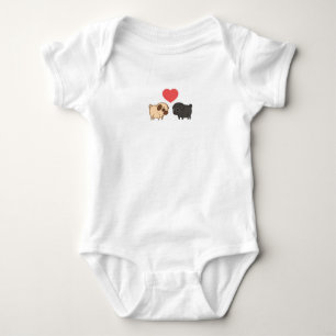 T-shirt Bebê do Pug uma parte