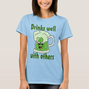 T-shirt Bebidas bem com outro