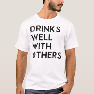 T-SHIRT BEBIDAS BEM COM OUTROS