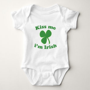 T-shirt Beije-me Dia de São Patrício do trevo do irland