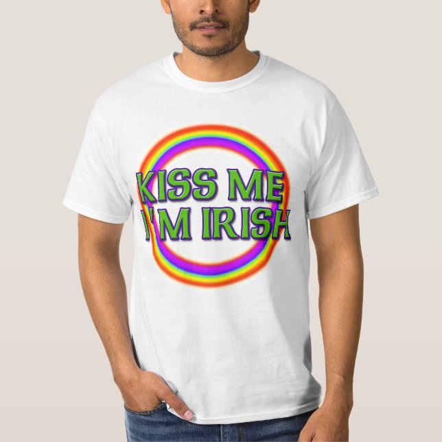 T-shirt Beije-me que eu sou irlandês com arco-íris (Frente)