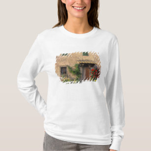 T-shirt Bela casa antiga com flores em San Gimignano