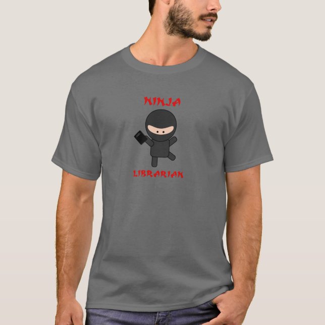 T-shirt Bibliotecário de Ninja com livro (Frente)