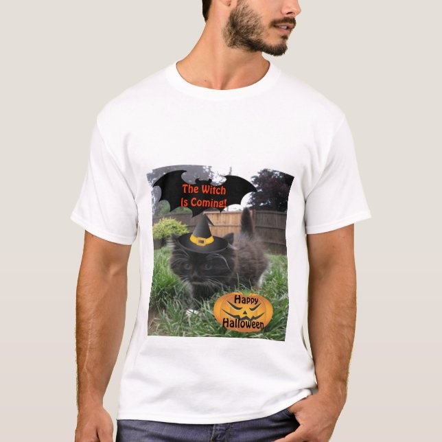 T-Shirt Black Cat Que A Bruxa Está Chegando (Frente)