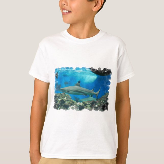 T-shirt black-tipped-shark-1.jpg (Frente)