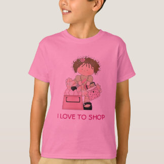 T-shirt bonito da compra da menina