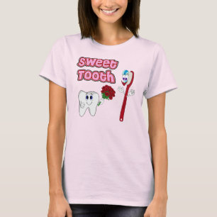 T-shirt bonitos dos desenhos animados do guloso