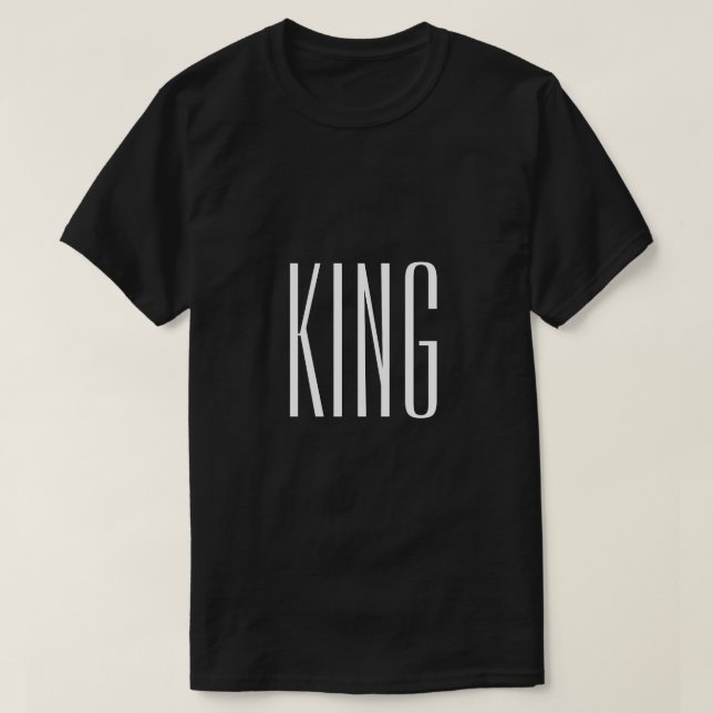 T-shirt branco do preto do texto do leão (Frente do Design)