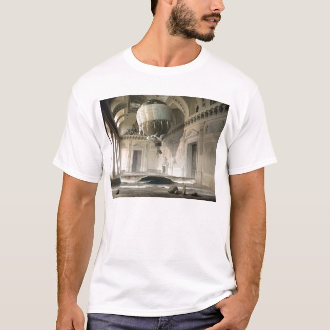 T-shirt branco surreal prendido do estilo da (Frente)