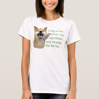 T-shirt Cachorro ao Telefone