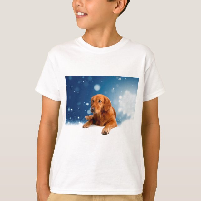 T-shirt Cachorro de Ouro giro sentado em estrelas de neve (Frente)