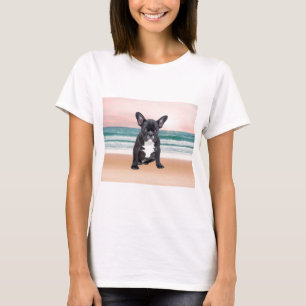T-shirt Cachorro francês fofo na praia ao sol na água