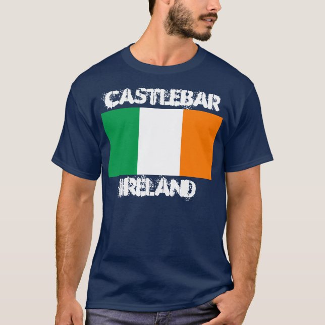 T-shirt Castlebar, Irlanda, com pavilhão irlandês (Frente)