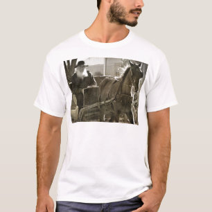 T-shirt Cavalo Amish Sendo Bobo Com A Língua Presa