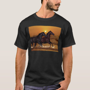 T-shirt Cavalos que funcionam no por do sol do oceano