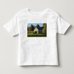T-shirt Celeiro em uma fazenda de cavalos puro-sangue ao n