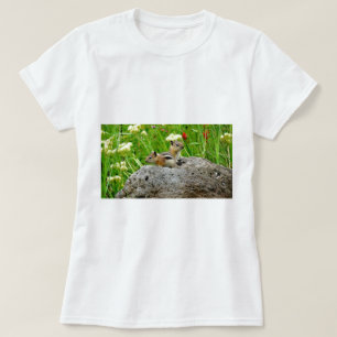 T-shirt Chipmunks e wildflowers