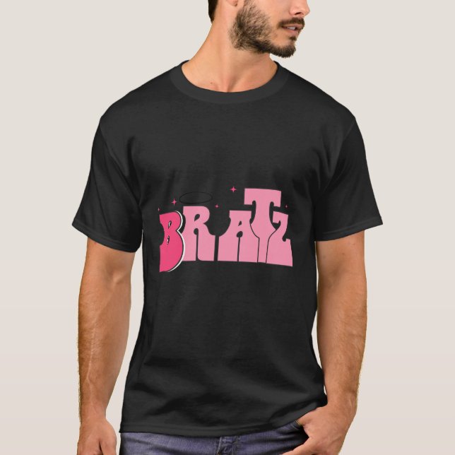 T-shirt clássica com Bratz cor-de-rosa escrita. (Frente)