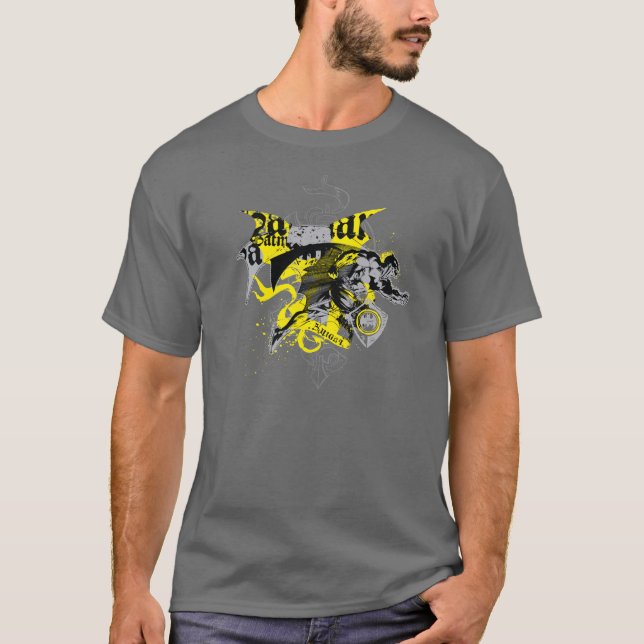 T-shirt Colagem do Batman Preto e Amarelo (Frente)