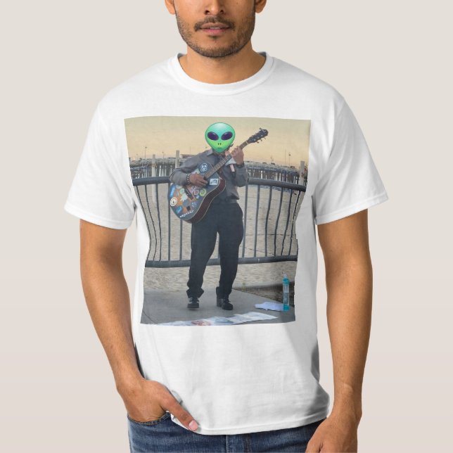 T-shirt com emperramento de alienígena (Frente)