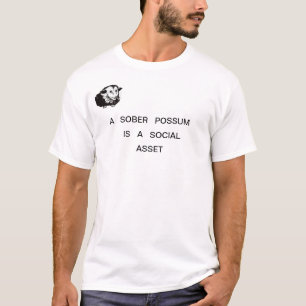 T-shirt com gambá conciso