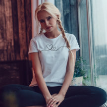 T-Shirt com Linha de Coração