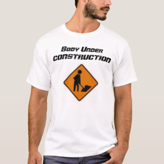 T-shirt Corpo sob a construção