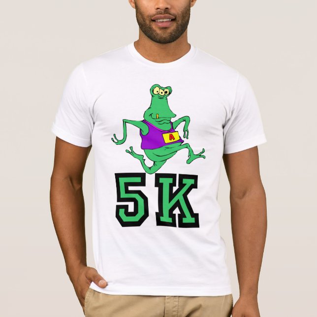 T-shirt Corredor 5K estrangeiro engraçado (Frente)