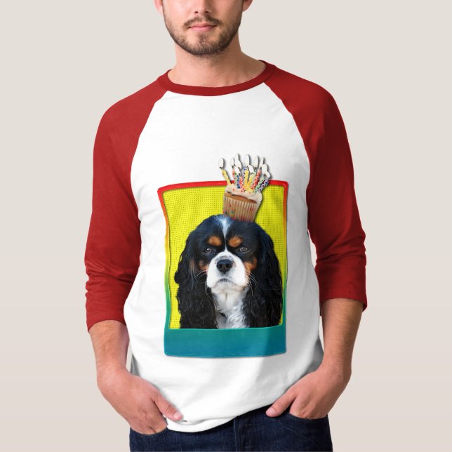 T-shirt Cupcake do aniversário - Cavalier - Tri Cor (Frente)