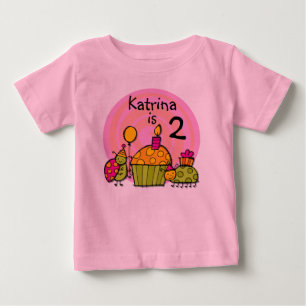 T-shirt customizável do aniversário do cupcake d