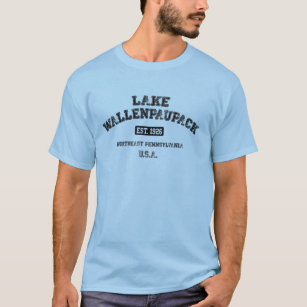 T-shirt da faculdade de Wallenpaupack do lago