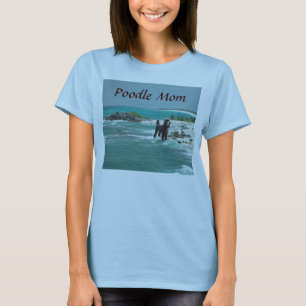 T-shirt da mamã da praia da caniche