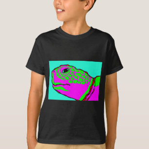T-shirt da tartaruga de mar do menino