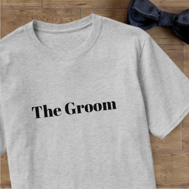T-Shirt de Casamento de Noivado de Solteiro Modern (Perfect shirt for your Groom. You could add his name and your wedding date to remind him)