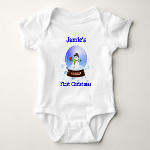 T-shirt de Snowglobe do Natal do bebê primeiro