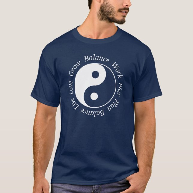 T-shirt de Yin Yang do equilíbrio (Frente)