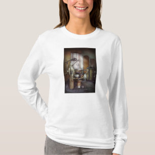 T-shirt Dentista - Clínica Odontológica circa década de 19