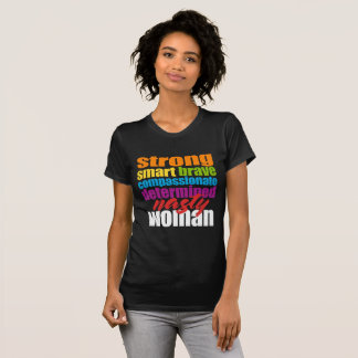 T-shirt desagradável da mulher